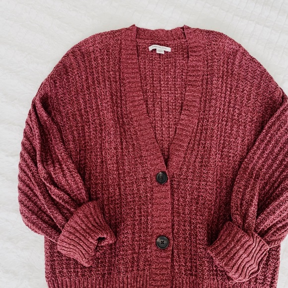 American Eagle Outfitters Sweaters - AE // like new slouchy boyfriend button cardigan